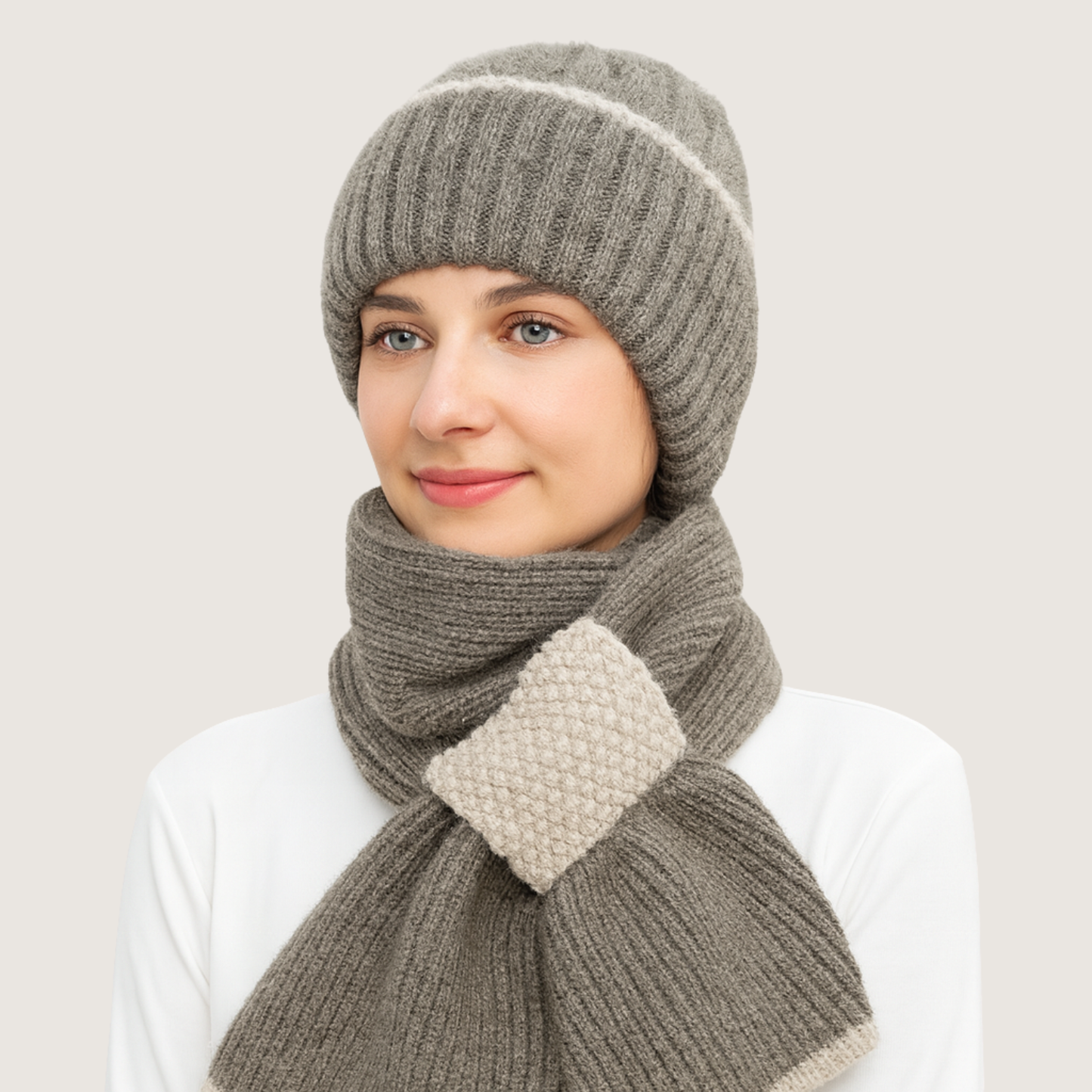 Le Bonnet Écharpe Tout-en-Un
